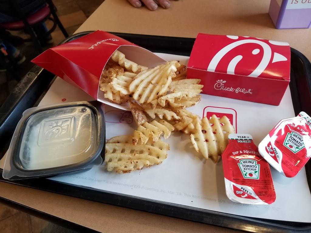 Chick-fil-A | restaurant | 2509 Mountaineer Blvd, Charleston, WV 25309, USA | 3042055829 OR +1 304-205-5829