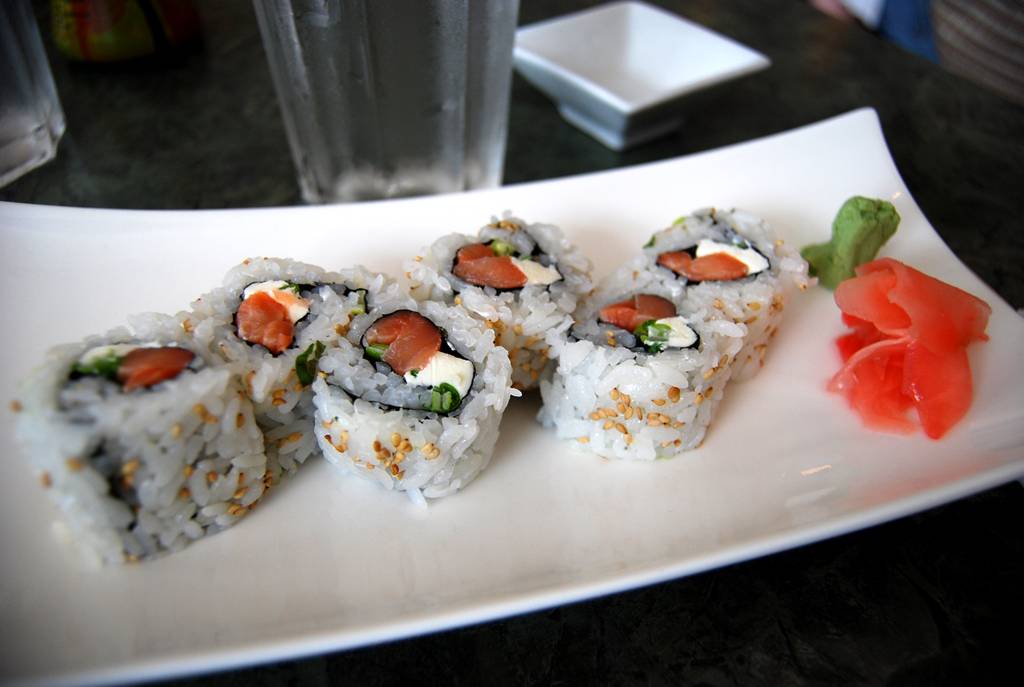 Chais Asian Bistro | restaurant | 4748 W Peterson Ave, Chicago, IL 60646, USA | 7734810008 OR +1 773-481-0008