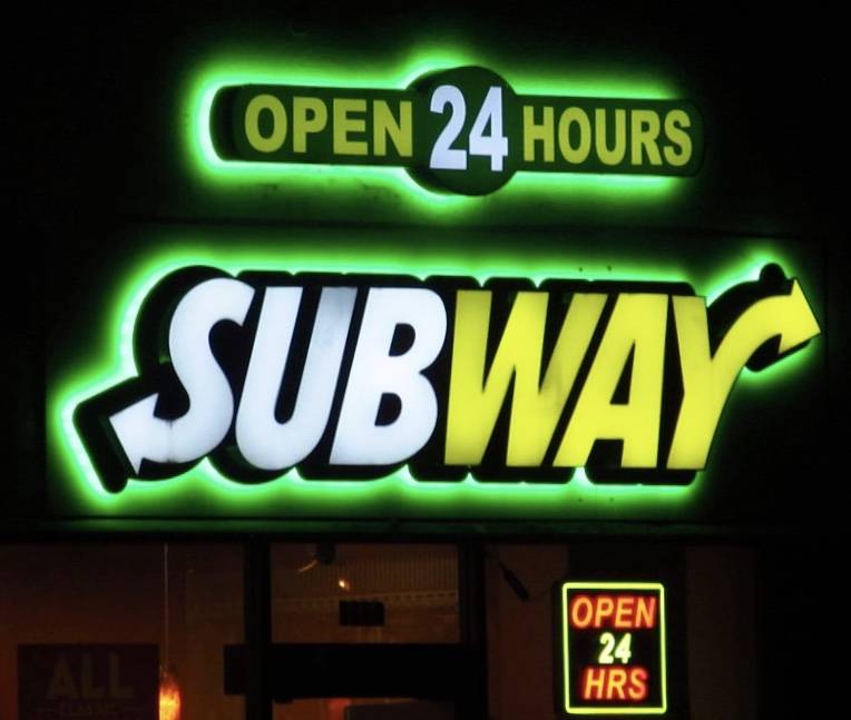 Subway | restaurant | 4406 S Pulaski Rd, Chicago, IL 60632, USA | 7739278447 OR +1 773-927-8447