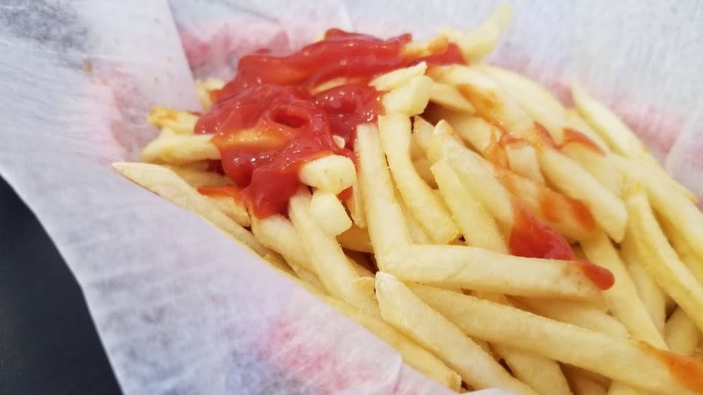 Crazy Charlies | restaurant | 2184 Wealthy St SE, East Grand Rapids, MI 49506, USA | 6164516720 OR +1 616-451-6720