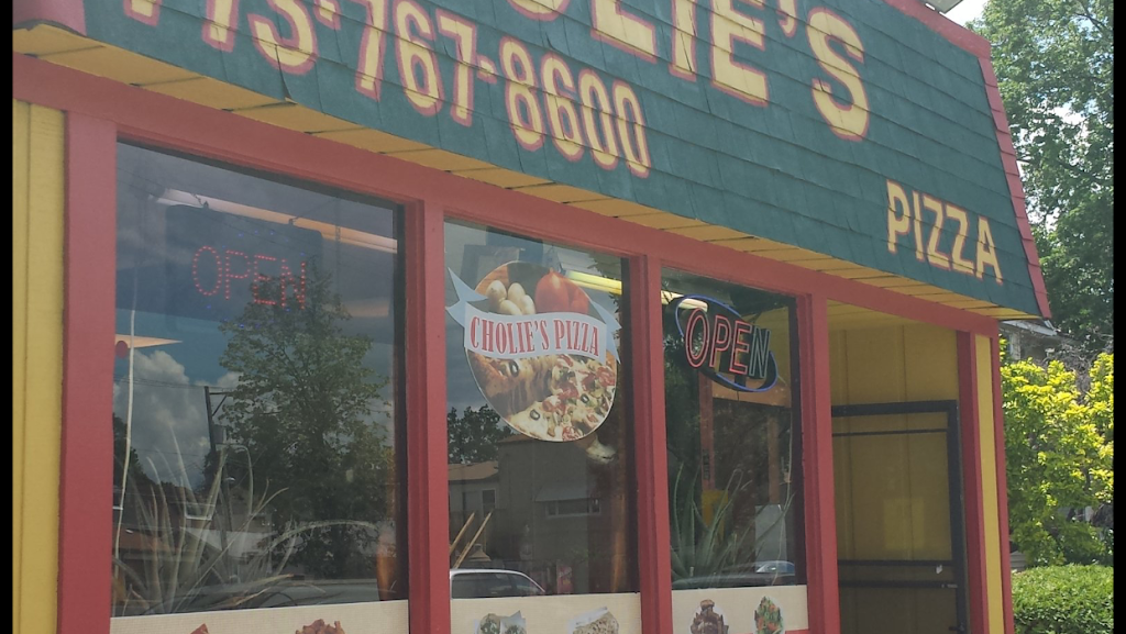 Cholies Pizza | restaurant | 3711 W 63rd St, Chicago, IL 60629, USA | 7737678600 OR +1 773-767-8600