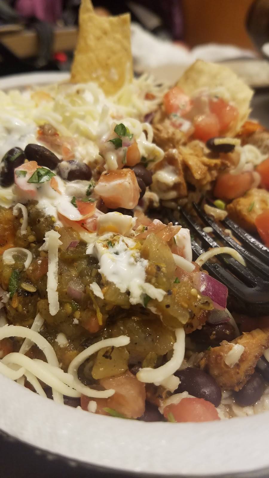 Chipotle Mexican Grill | restaurant | 860 E Alosta Ave, Azusa, CA 91702, USA | 6269698274 OR +1 626-969-8274