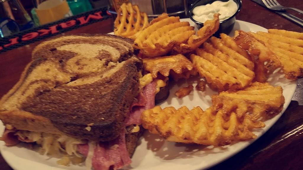 North Shore Restaurant and Bar | restaurant | E11614 Tranquility Ln, Baraboo, WI 53913, USA | 6083561207 OR +1 608-356-1207