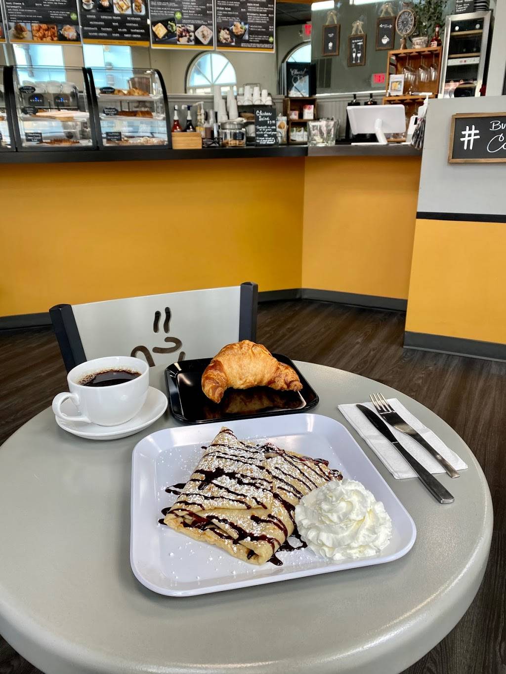 Le Petit French Cafe | bakery | 4350 Gulf Shore Blvd N #506, Naples, FL 34103, USA | 2392800438 OR +1 239-280-0438