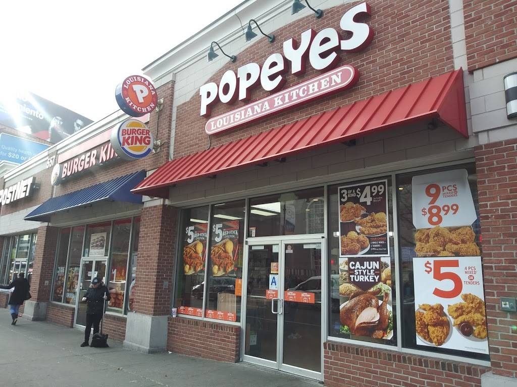 Popeyes Louisiana Kitchen | restaurant | 557 Grand Concourse, Bronx, NY 10451, USA | 7187086650 OR +1 718-708-6650