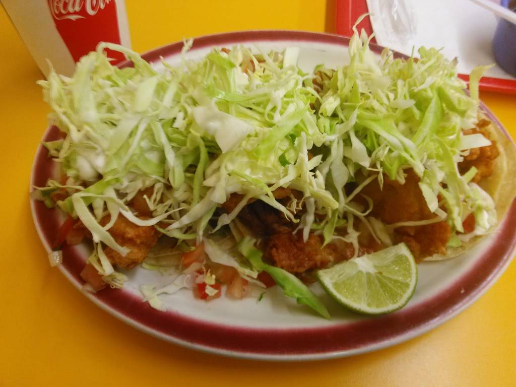 7 Mares Family Restaurant | restaurant | 12215 Paramount Blvd, Downey, CA 90242, USA | 5629233704 OR +1 562-923-3704