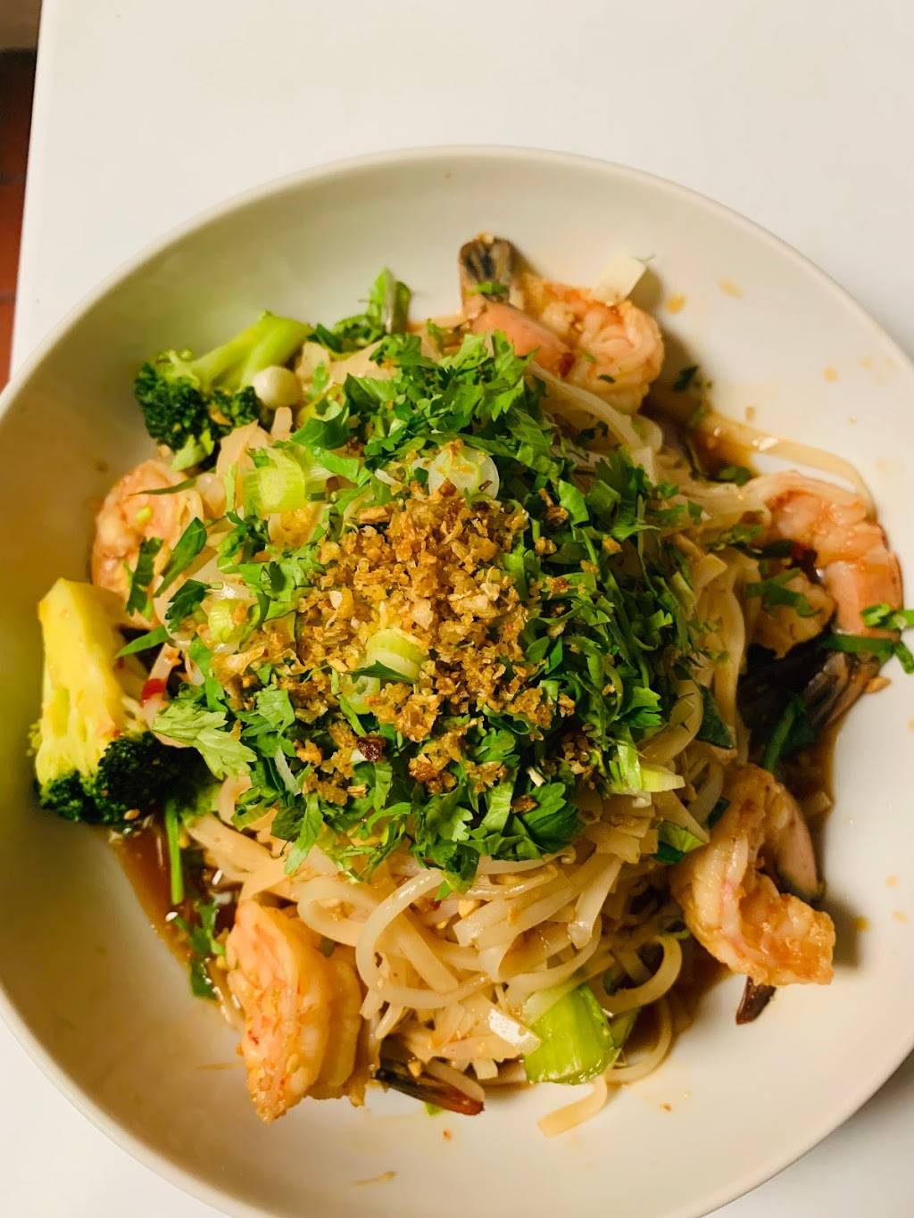 Pad Thai Noodle | restaurant | 256 N Craig St, Pittsburgh, PA 15213, USA | 4126220243 OR +1 412-622-0243