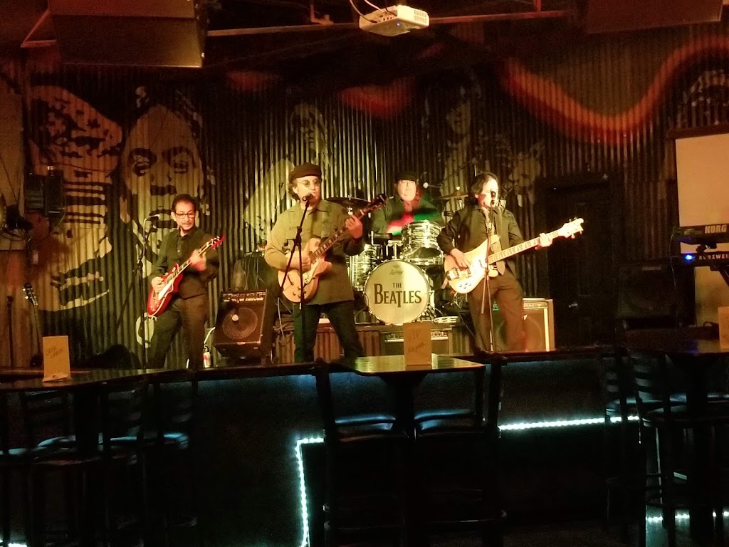 Hot Rods & Beer | restaurant | 235 West E 5th St, Holtville, CA 92250, USA | 7603569900 OR +1 760-356-9900