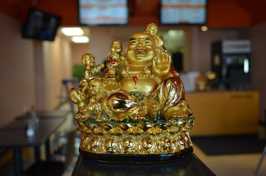 YummY Real Burger | restaurant | 13207 Lundys Ln, Niagara Falls, ON L2E 6S4, Canada | 9052276006 OR +1 905-227-6006