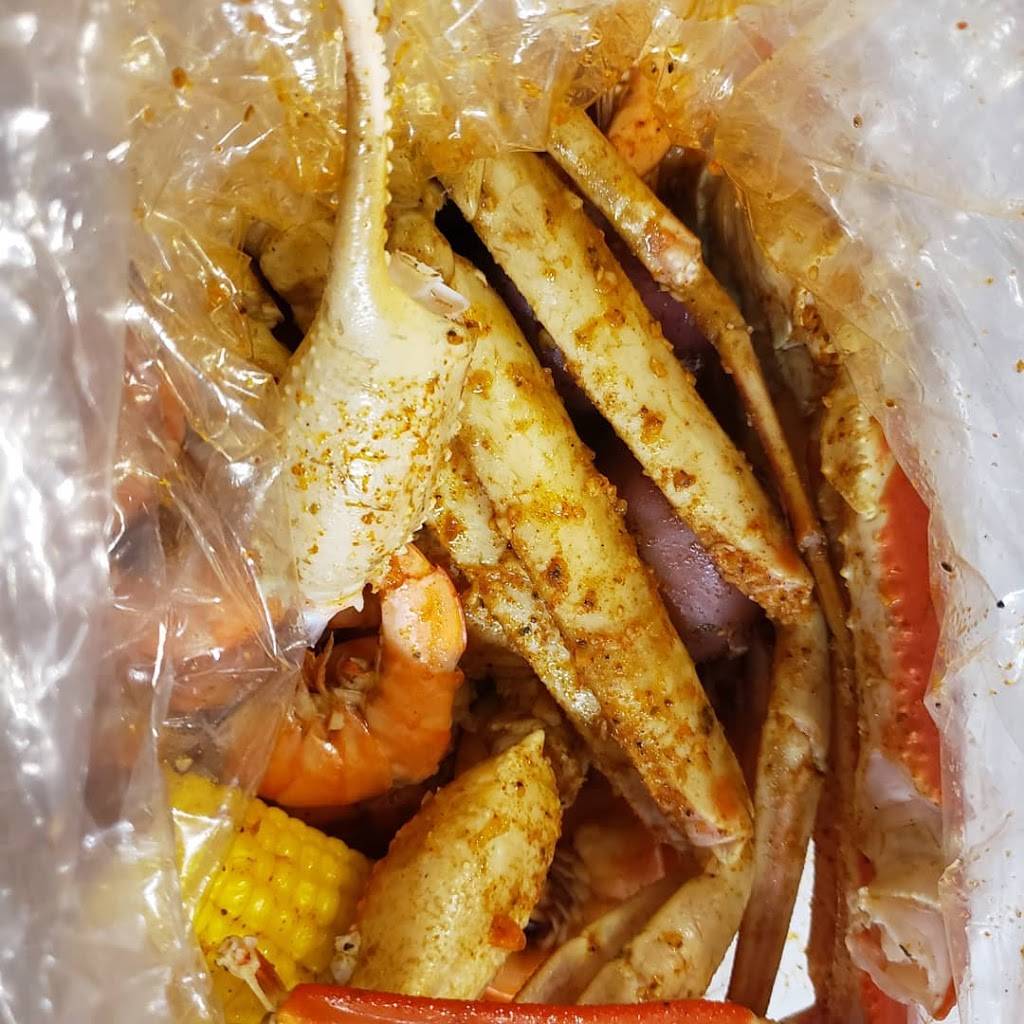 The Shake Seafood | restaurant | 2141 Cottman Ave unit d, Philadelphia, PA 19149, USA | 2154371536 OR +1 215-437-1536