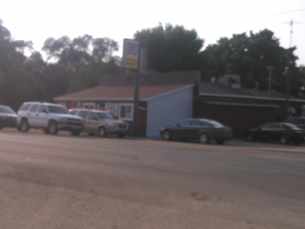 Fleegs Riverside Road House | restaurant | 44368 309th St, Mission Hill, SD 57046, USA | 6056659749 OR +1 605-665-9749