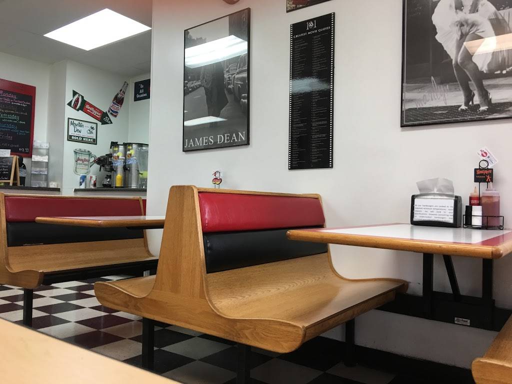 Center Grove Grill & Soda Shop | restaurant | 998 NC-150, Greensboro, NC 27455, USA | 3366438089 OR +1 336-643-8089