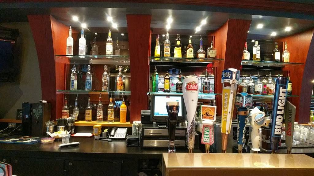 Red Robin Gourmet Burgers and Brews | restaurant | 20155 W 153rd St, Olathe, KS 66062, USA | 9133901400 OR +1 913-390-1400