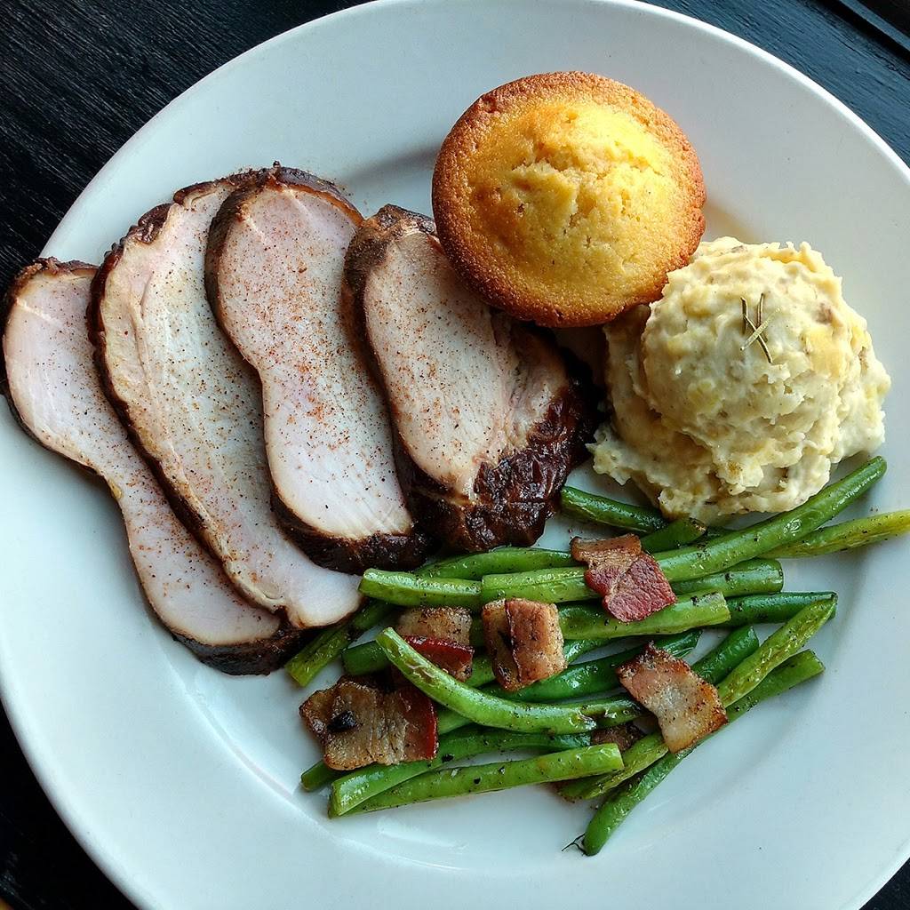 Haze Smokehouse | restaurant | 159 Bucklin St, Lasalle, IL 61301, USA | 8157808374 OR +1 815-780-8374