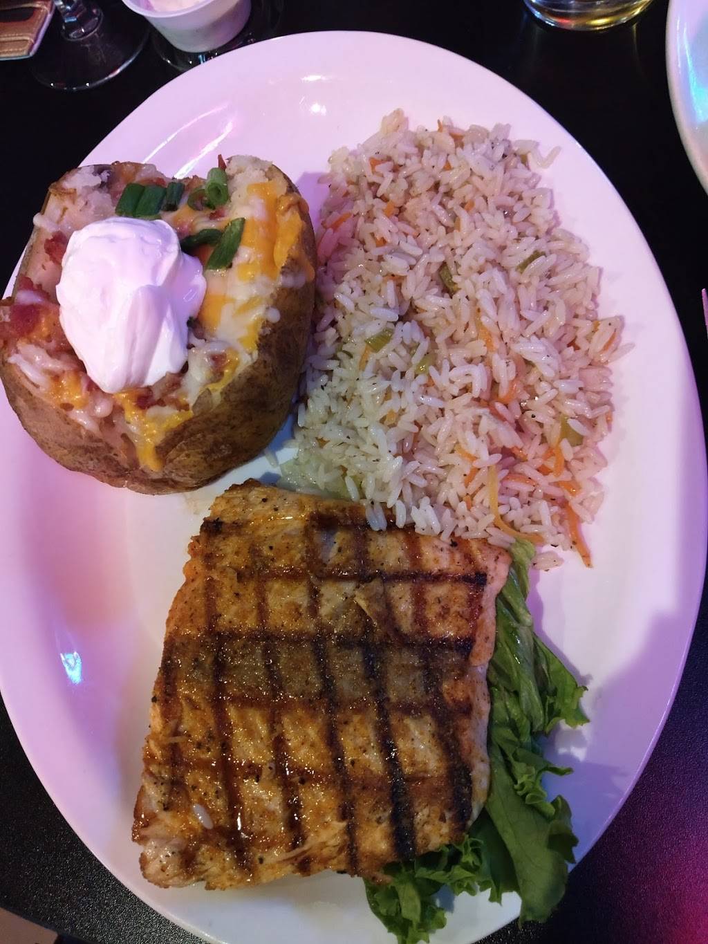 Little Daves Roadhouse | restaurant | 1092 By Pass Rd, Brandenburg, KY 40108, USA | 2704227832 OR +1 270-422-7832