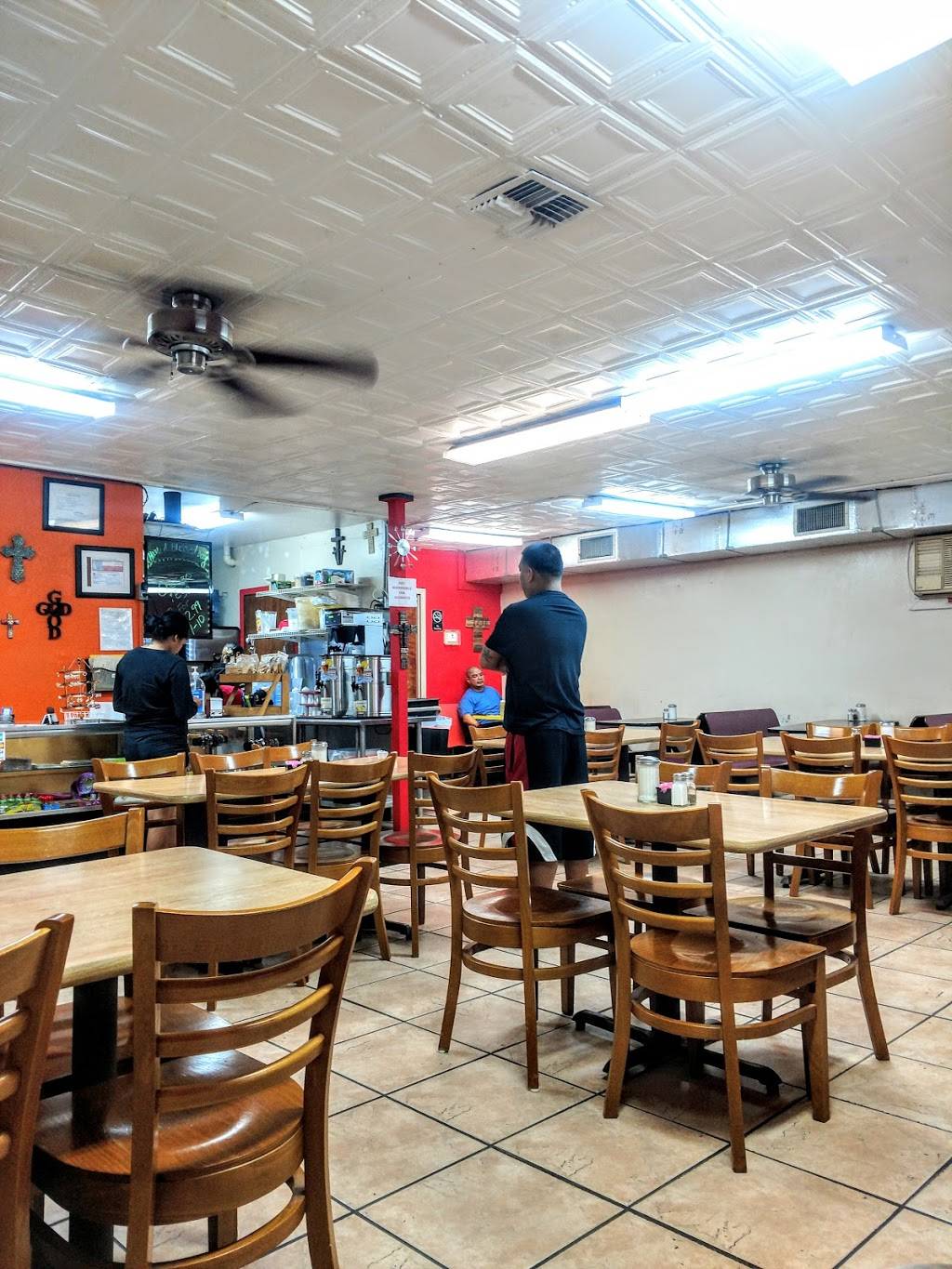 Daniels Cafe | restaurant | 5008 S Presa St, San Antonio, TX 78223, USA | 2108784269 OR +1 210-878-4269