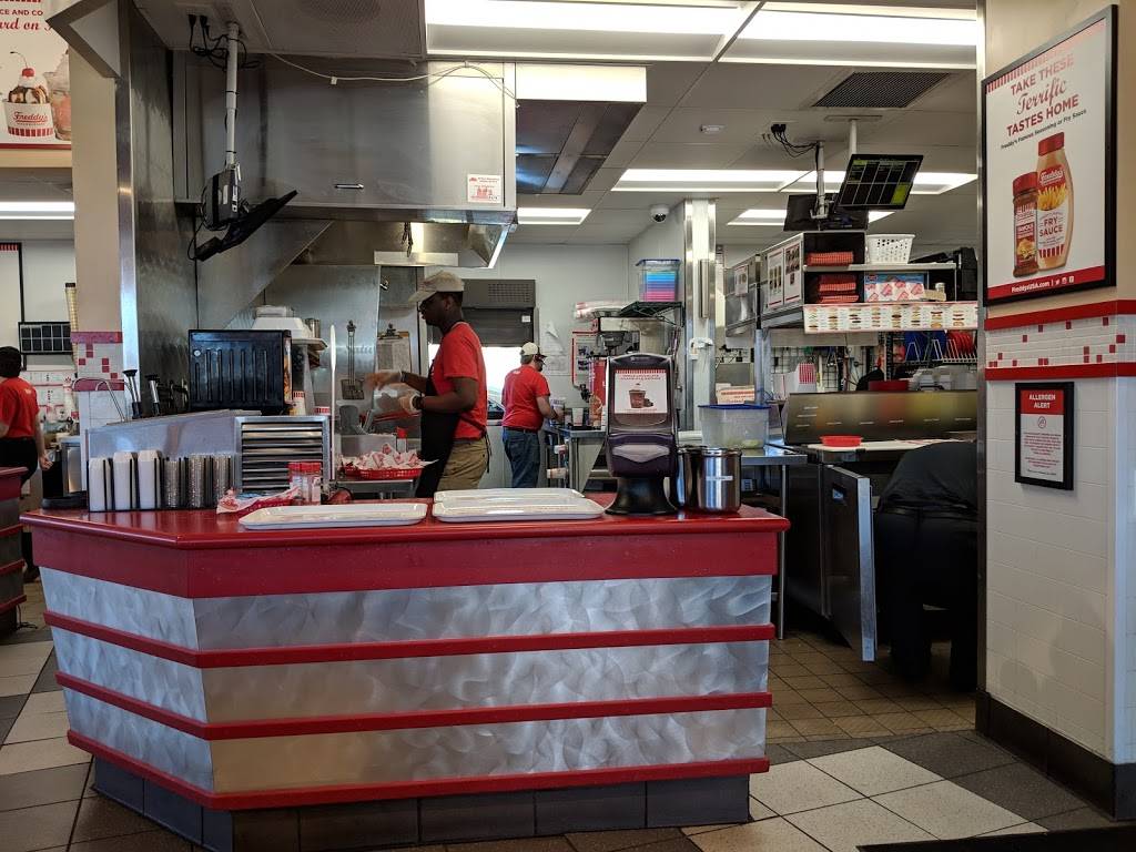 Freddys Frozen Custard & Steakburgers | restaurant | 928 N State of Franklin Rd, Johnson City, TN 37604, USA | 4232821114 OR +1 423-282-1114