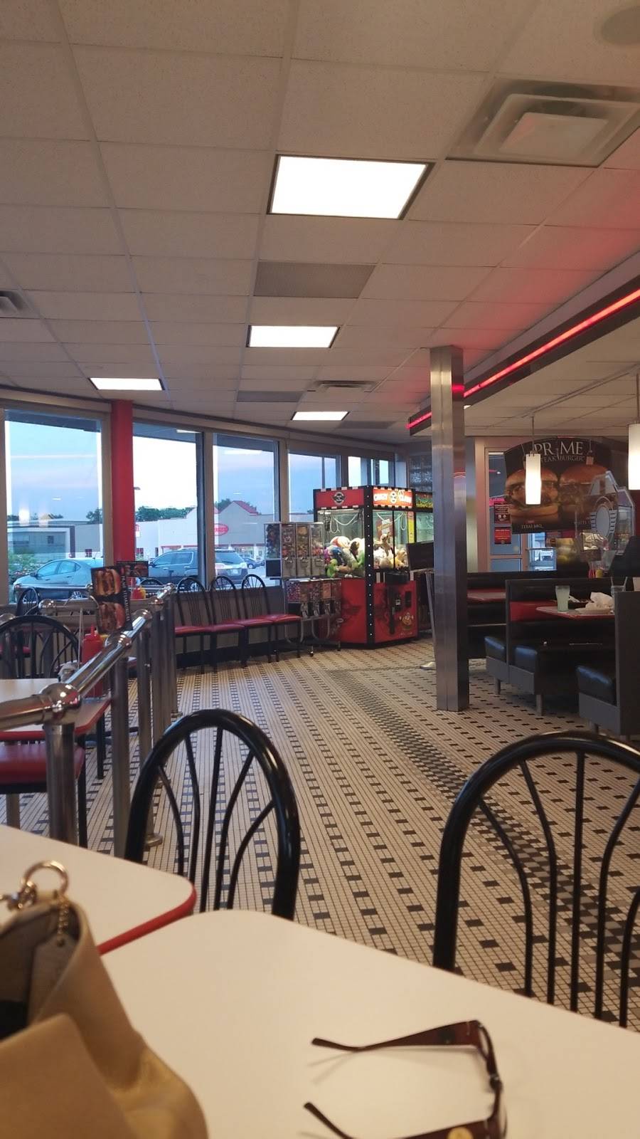 Steak n Shake | restaurant | 5635 W 38th St, Indianapolis, IN 46254, USA | 3172935077 OR +1 317-293-5077