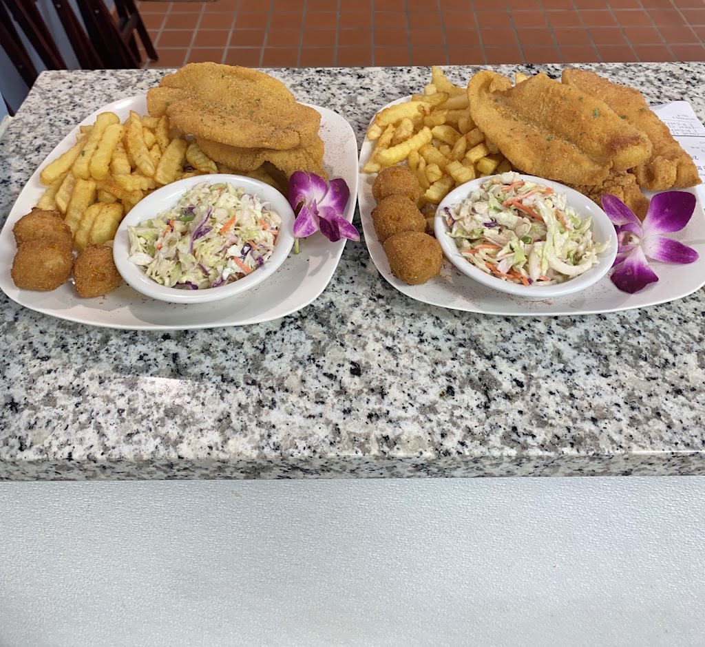 LAURENS SEAFOOD BLUES & JAZZ | restaurant | 9501 Arlington Expy Suite 976, Jacksonville, FL 32225, USA | 9043799227 OR +1 904-379-9227