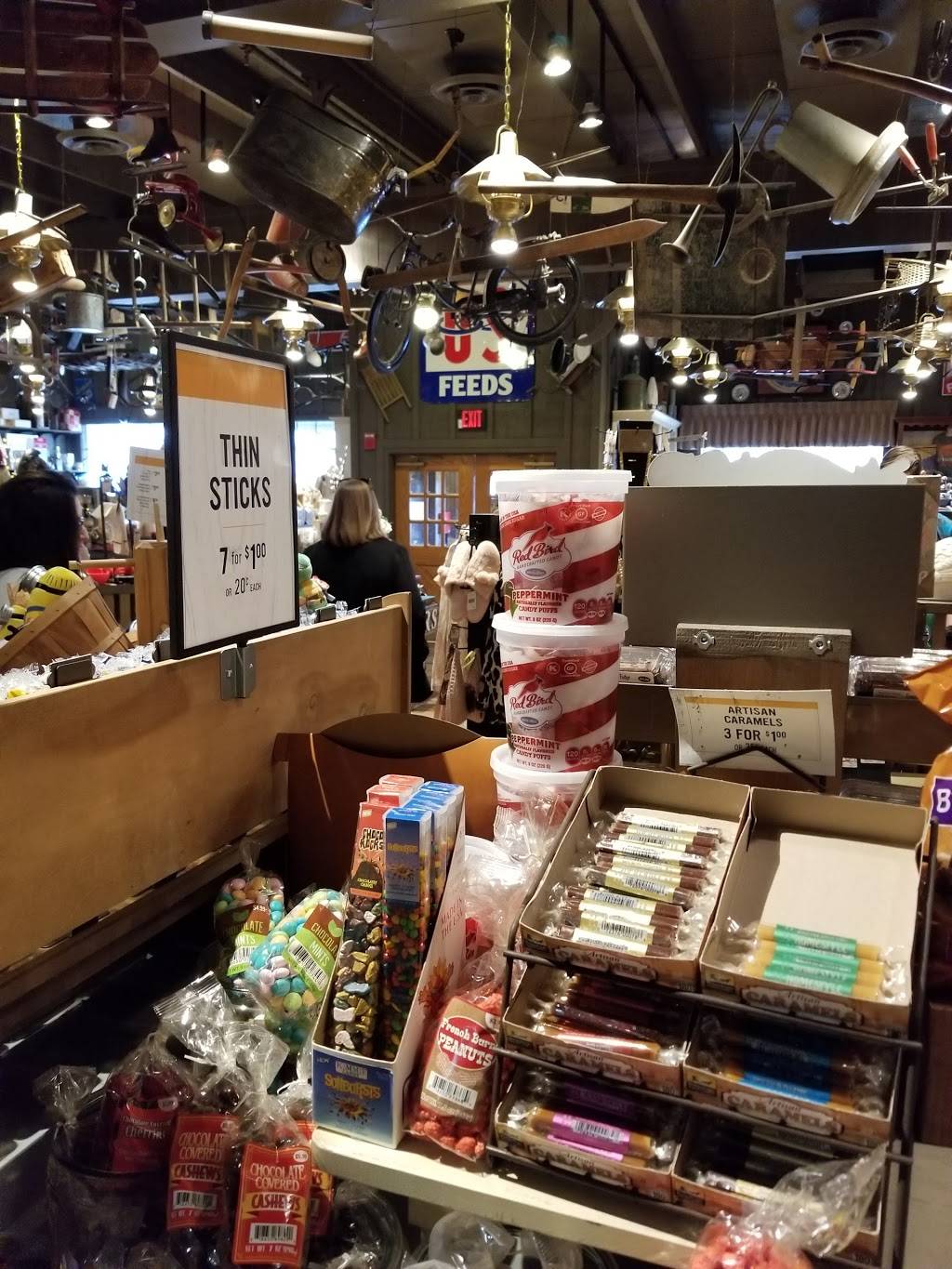 Cracker Barrel Old Country Store | restaurant | 345 Lewis Dr, Morgantown, WV 26501, USA | 3045985651 OR +1 304-598-5651