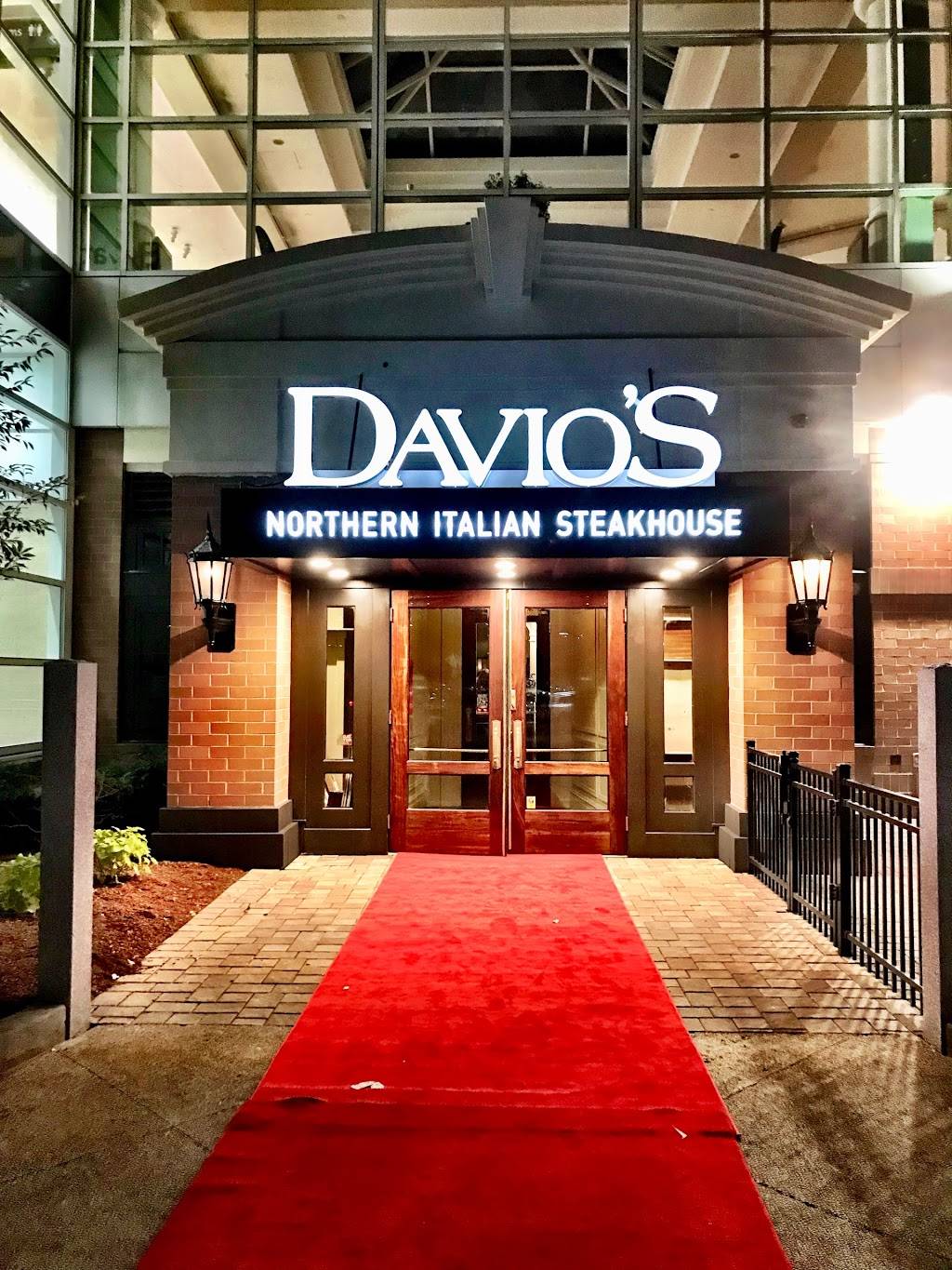 Davio’s Northern Italian Steakhouse | restaurant | 250 Granite St, Braintree, MA 02184, USA | 7818434810 OR +1 781-843-4810