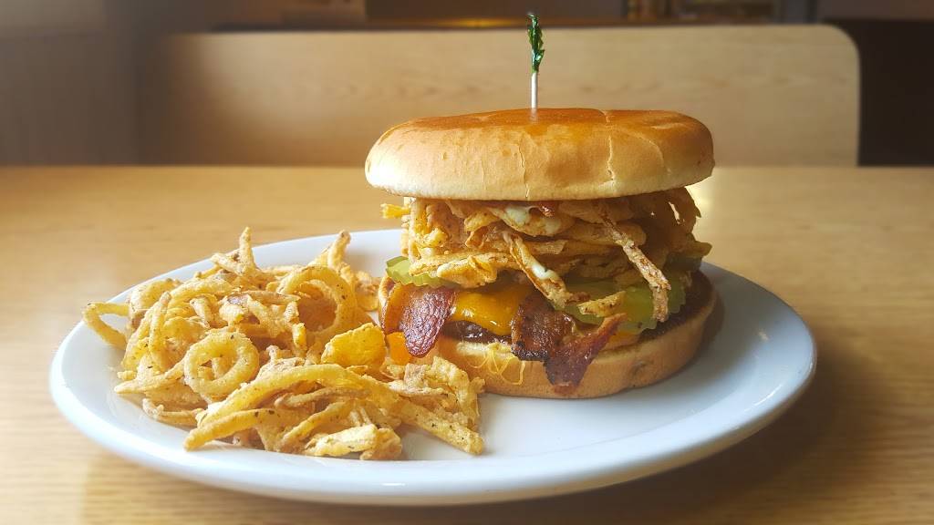 Lees Creek Grocery & Grill | restaurant | 18185 FM 1716, Henderson, TX 75652, USA | 9036432539 OR +1 903-643-2539