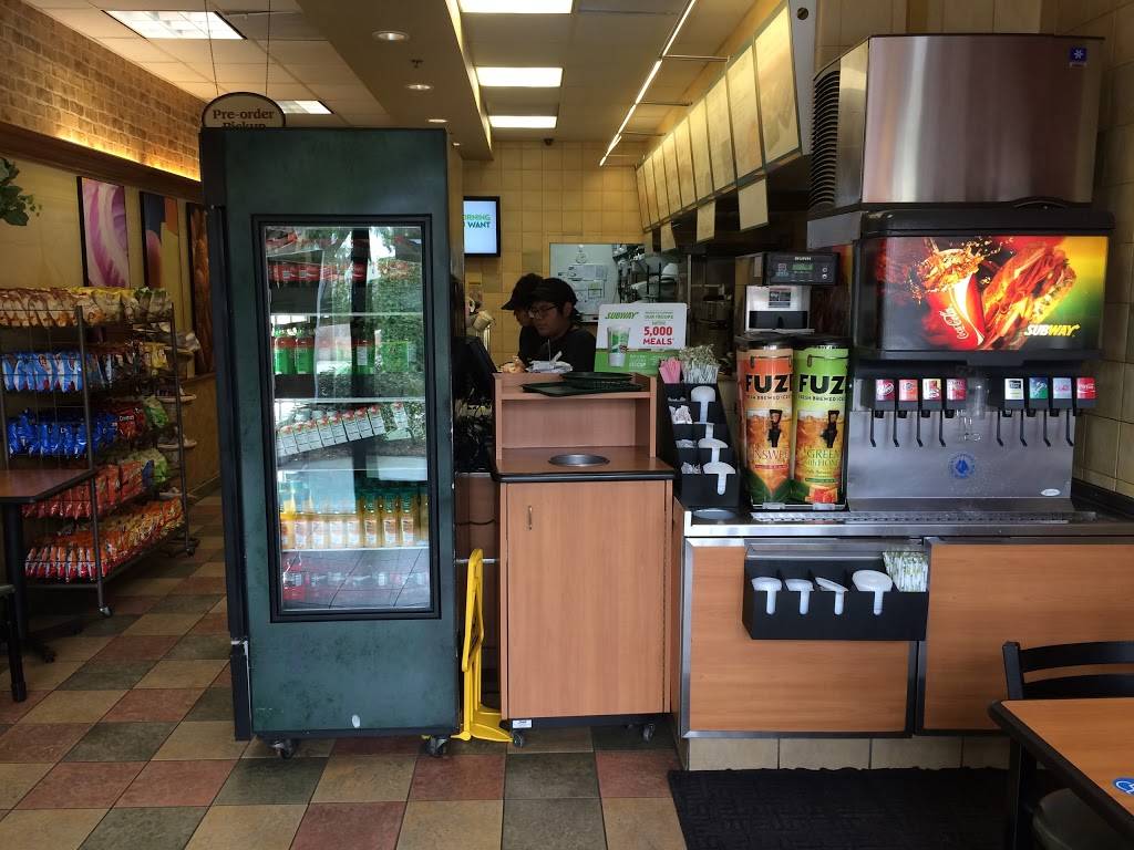 Subway Restaurants | restaurant | 10970 Sherman Way, Burbank, CA 91505, USA | 8188472579 OR +1 818-847-2579