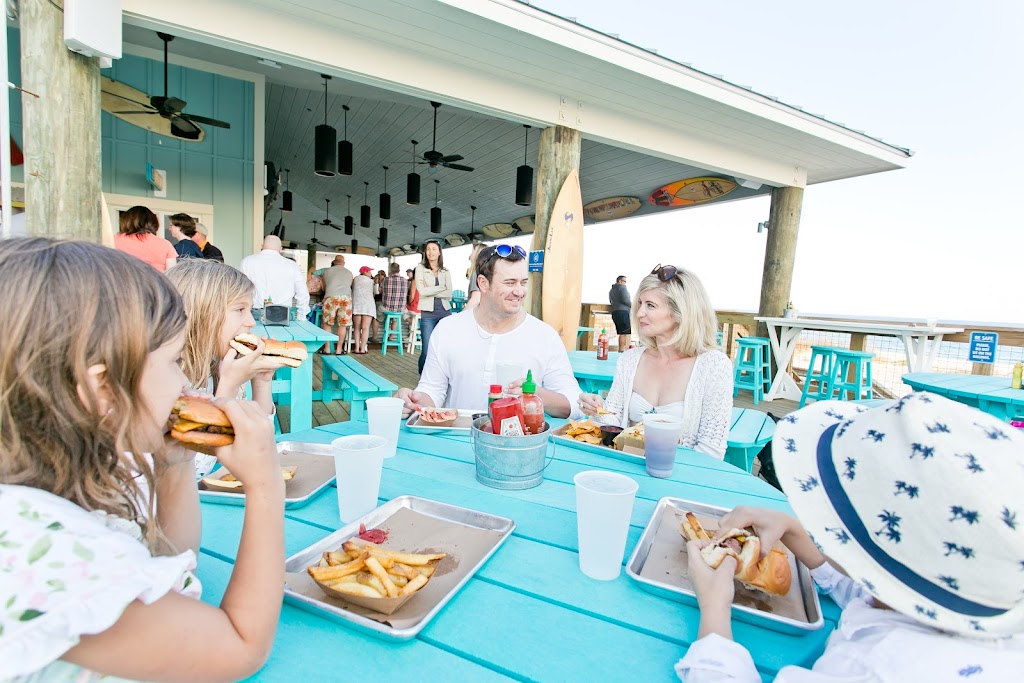 Fish Heads Pensacola Beach | restaurant | 16 Via De Luna Dr, Pensacola Beach, FL 32561, USA | 8509343300 OR +1 850-934-3300