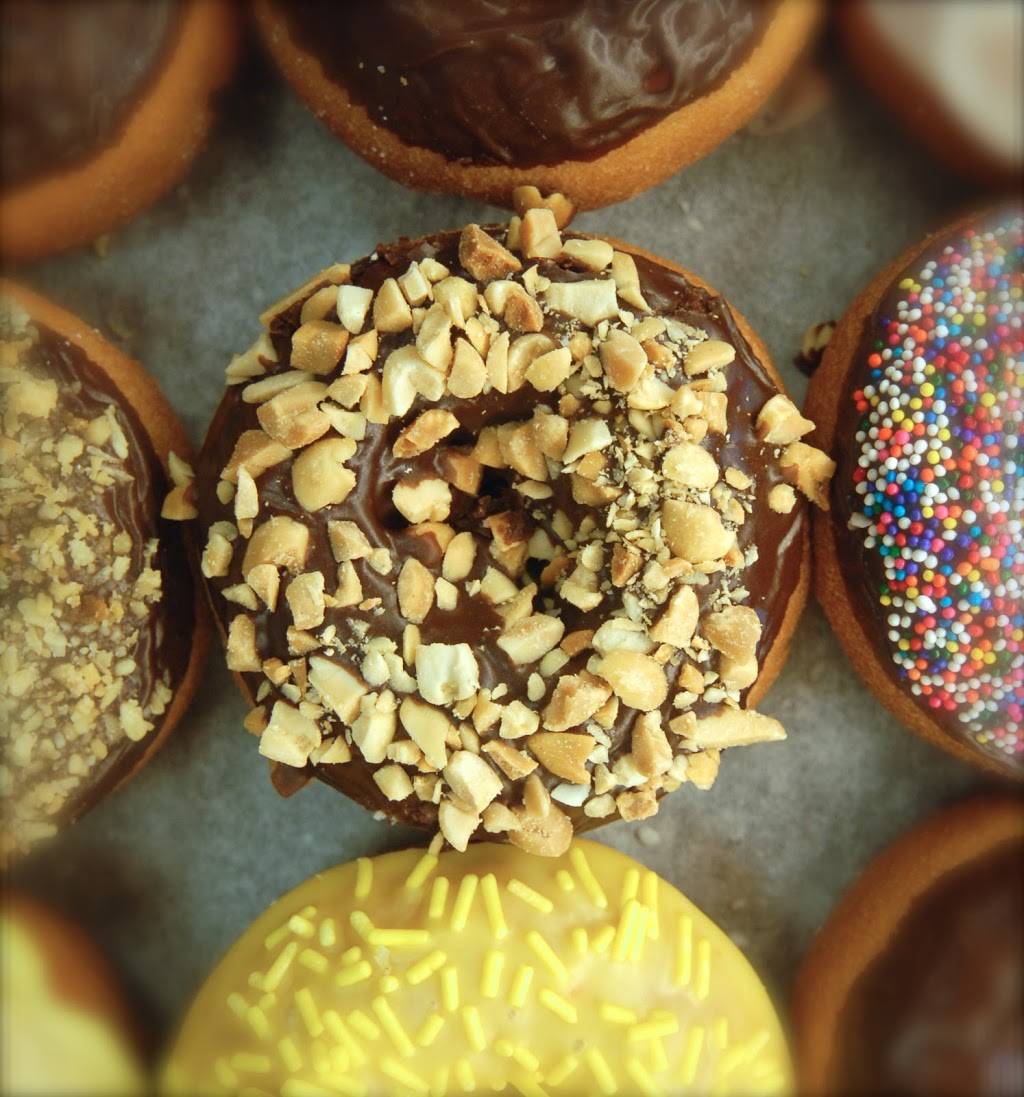 Daylight Donuts- Mason | bakery | 4200 Aero Dr, Mason, OH 45040, USA | 5137700999 OR +1 513-770-0999