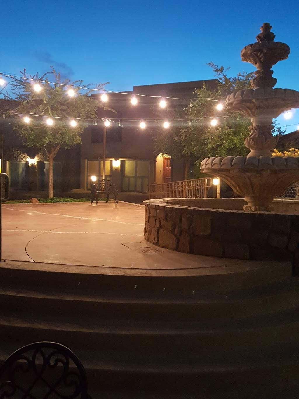 The Grape Italian Steakhouse | restaurant | 6350 Escondido Dr STE A11, El Paso, TX 79912, USA | 9156269381 OR +1 915-626-9381