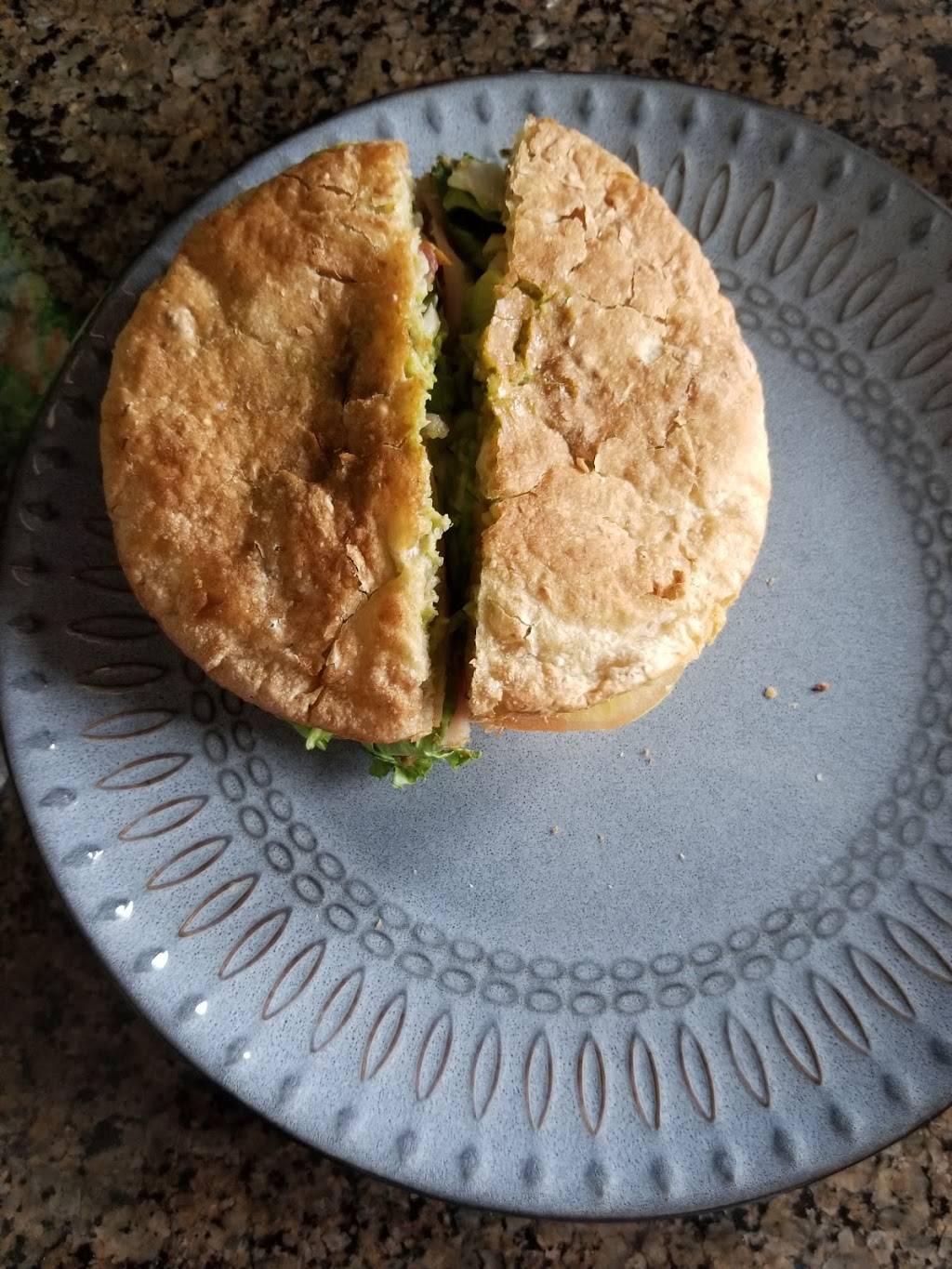 Schlotzskys | bakery | 2705 S 108th St, West Allis, WI 53227, USA | 4145418877 OR +1 414-541-8877