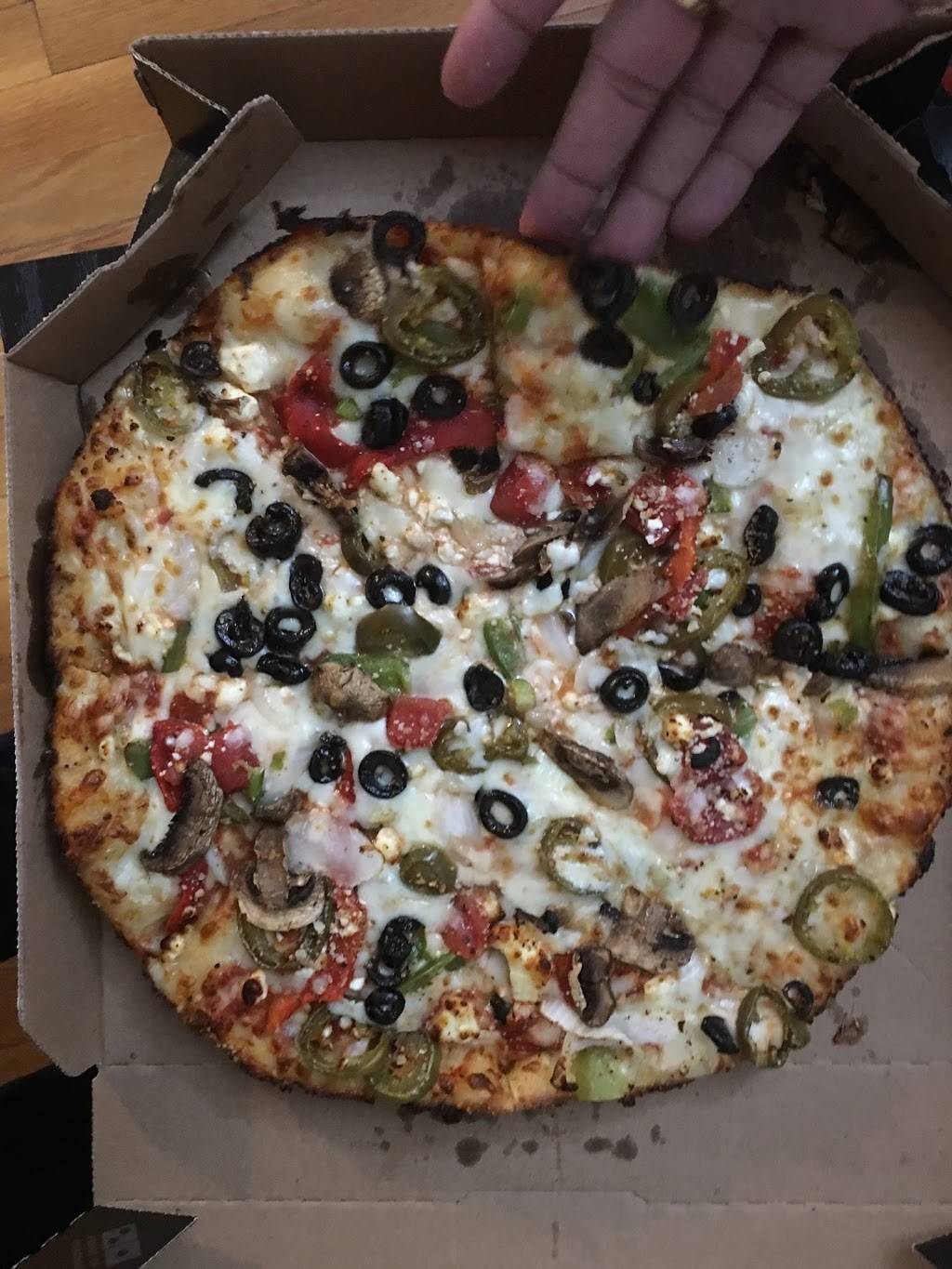 Dominos Pizza | meal delivery | 13 Overlook Ave, Rochelle Park, NJ 07662, USA | 2015879111 OR +1 201-587-9111