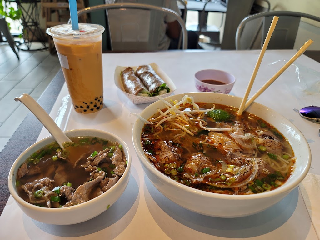 Tasty 160 Pho & Boba Tea | restaurant | 4425 W Wadley Ave #160, Midland, TX 79707, USA | 4326959955 OR +1 432-695-9955