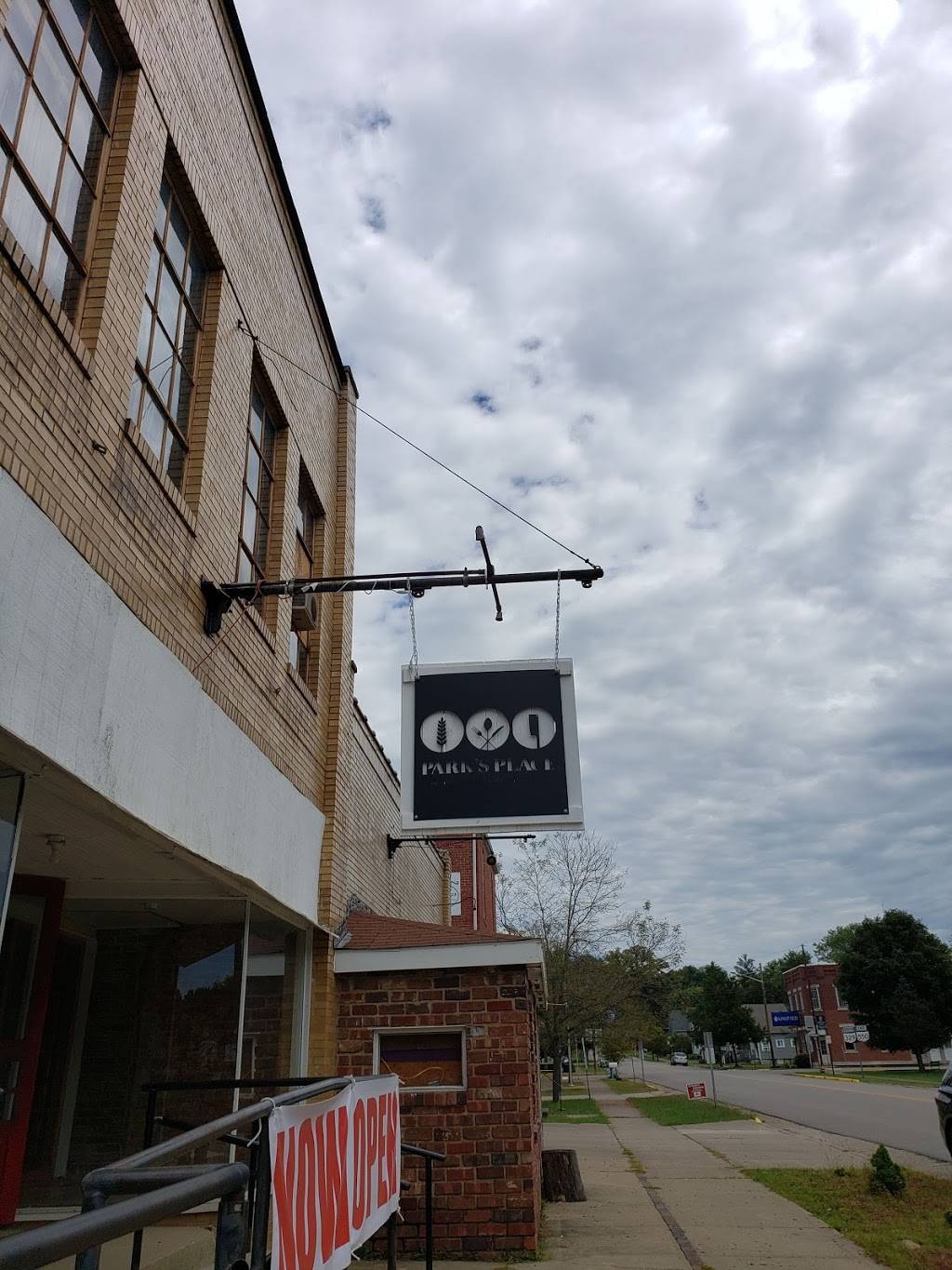 Parks Place Restaraunt | restaurant | 10 State St, Amesville, OH 45711, USA | 7404487275 OR +1 740-448-7275