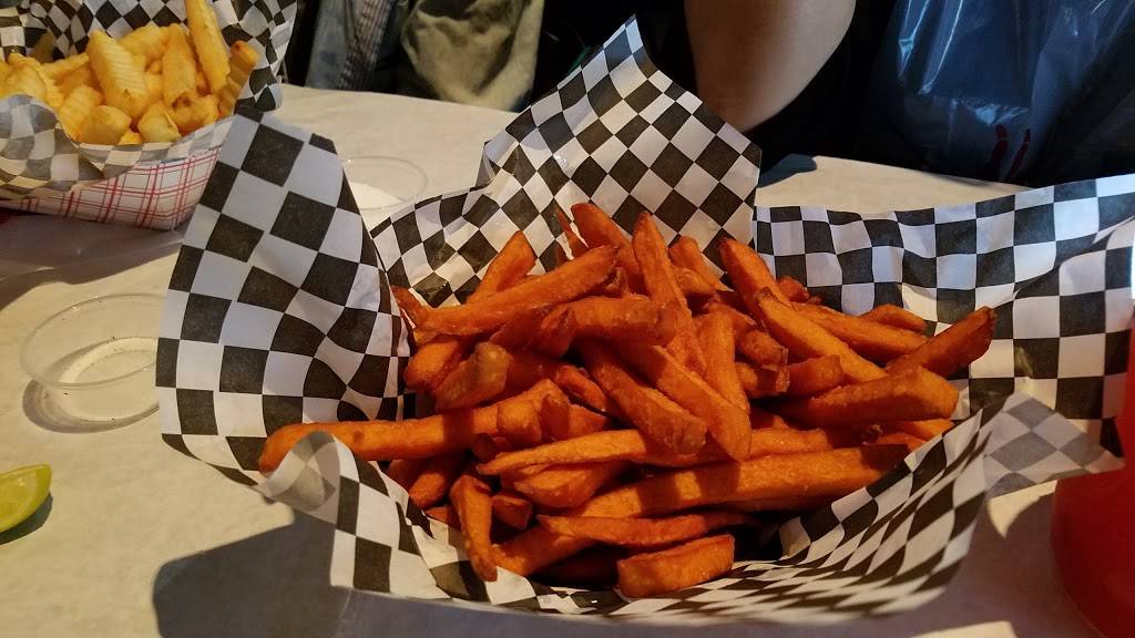 The Mad Claw | restaurant | 12802 E Foothill Blvd #101, Rancho Cucamonga, CA 91739, USA | 9096468880 OR +1 909-646-8880