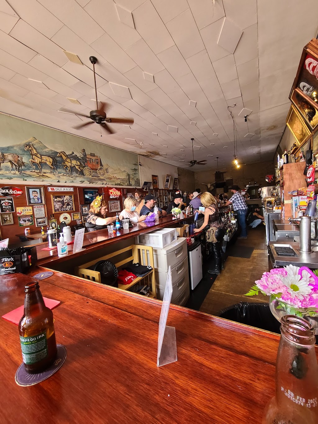 Doc Hollidays Saloon | restaurant | 517 E Allen St, Tombstone, AZ 85638, USA | 5204572247 OR +1 520-457-2247