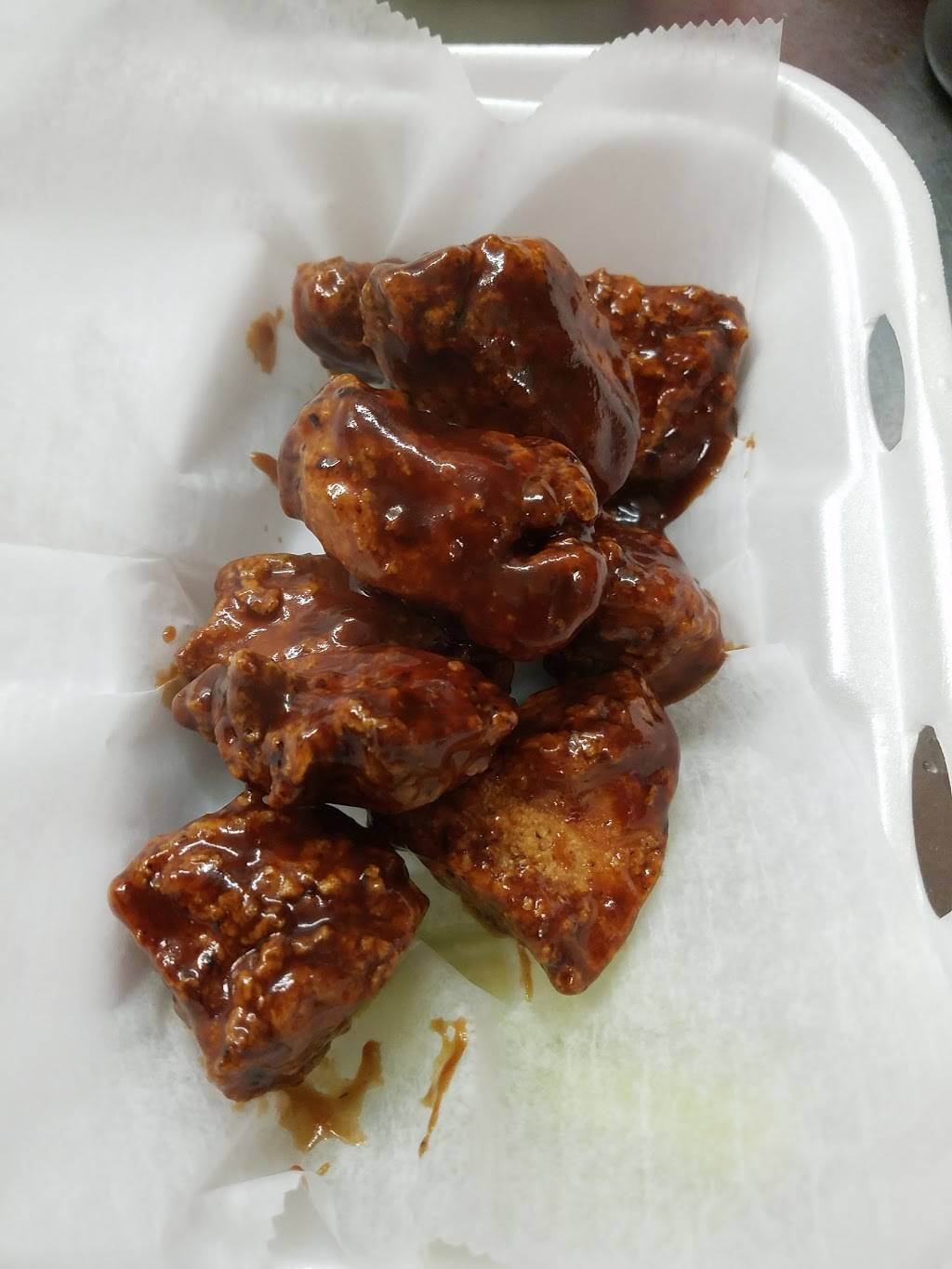I LUV WINGS | restaurant | 830 McDonough Blvd SE, Atlanta, GA 30315, USA | 4704284850 OR +1 470-428-4850