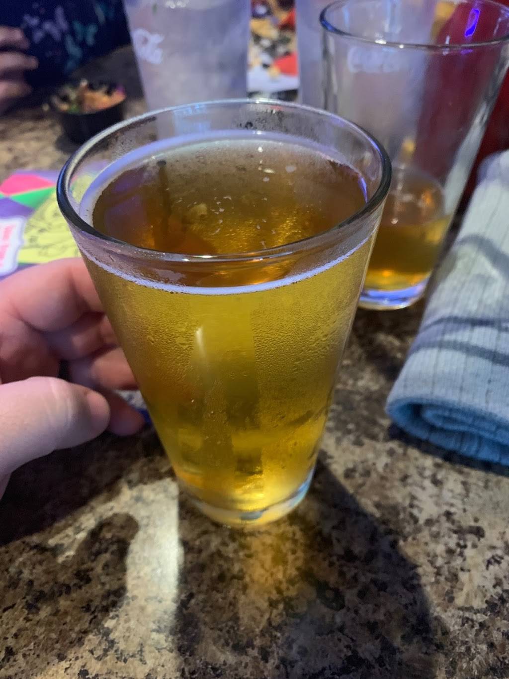 The Local Craft - Ale House | restaurant | 4001 Center Point Rd NE, Cedar Rapids, IA 52402, USA | 3193207644 OR +1 319-320-7644