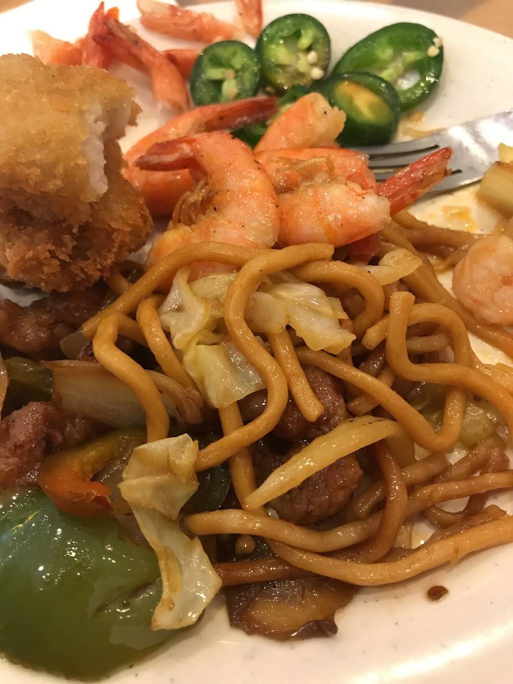 New Town Buffet | restaurant | 8500 N Cracker Barrel Rd, Tucson, AZ 85743, USA | 5205727888 OR +1 520-572-7888