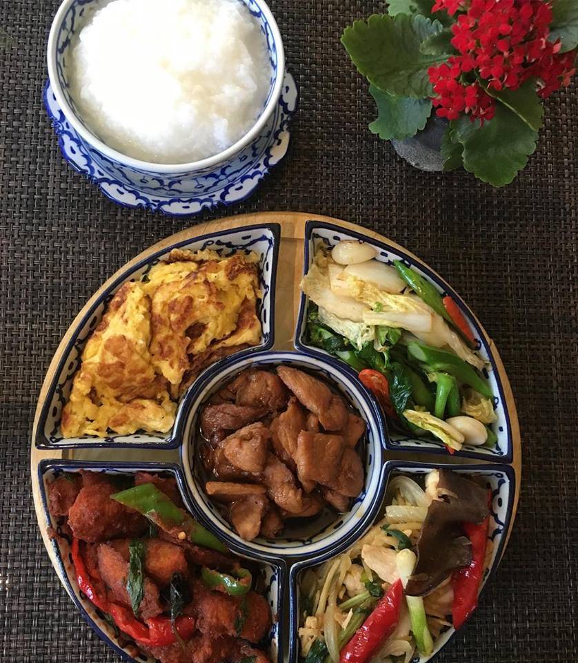 Siam Garden | restaurant | 2 Bridge Ave, Red Bank, NJ 07701, USA | 7322241233 OR +1 732-224-1233