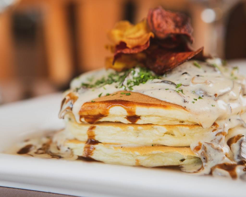 Assaggi Bistro | restaurant | 330 W Nine Mile Rd, Ferndale, MI 48220, USA | 2485843499 OR +1 248-584-3499