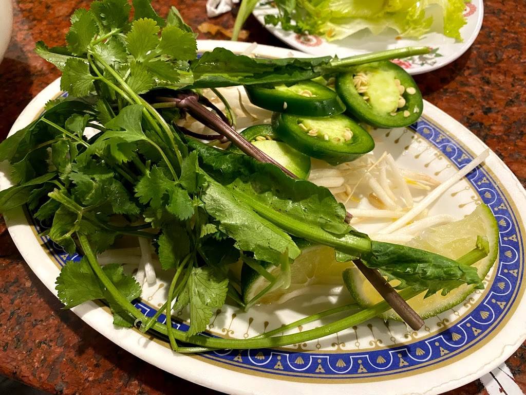 Phở Thành Restaurant | restaurant | 1702 W Camelback Rd, Phoenix, AZ 85015, USA | 6022421979 OR +1 602-242-1979