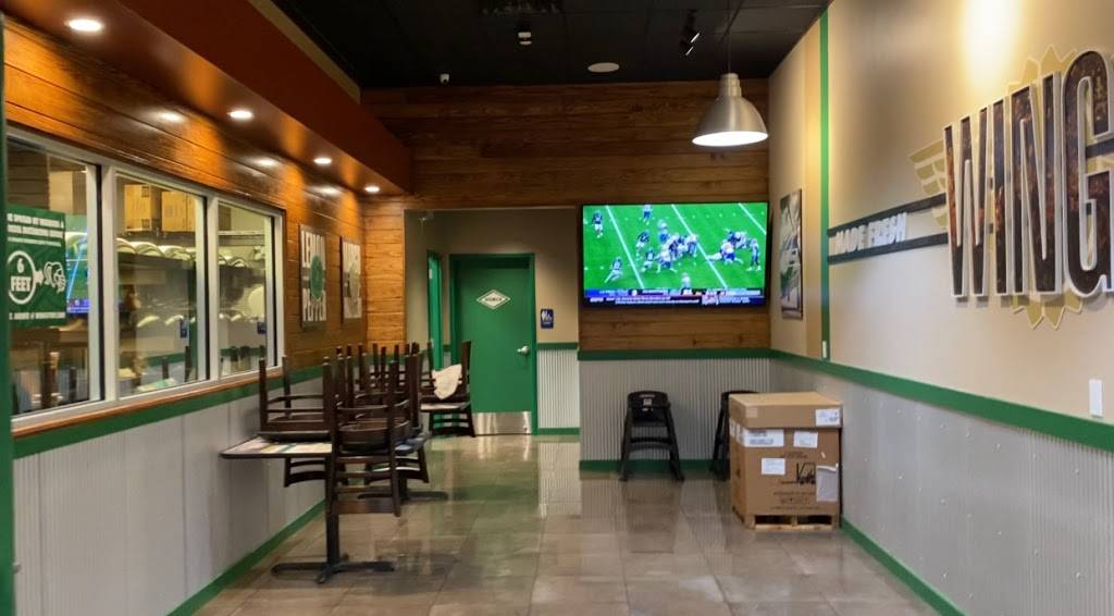 Wingstop | restaurant | 3209 Avent Ferry Rd, Raleigh, NC 27606, USA | 9199774010 OR +1 919-977-4010