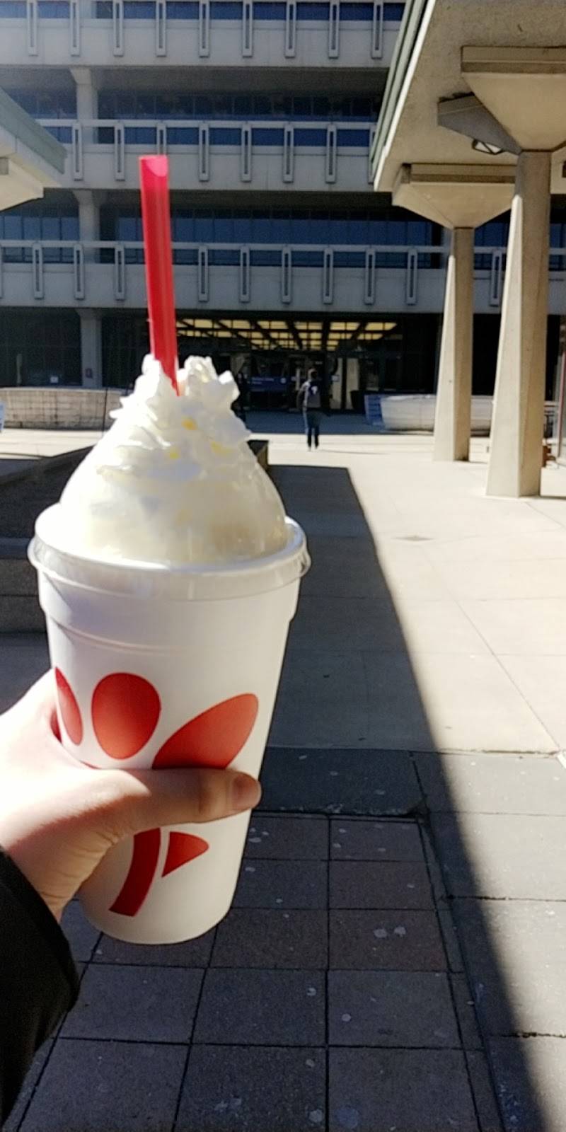 Chick-fil-A | restaurant | 750 S Halsted St Student Center East, Chicago, IL 60607, USA | 3123552338 OR +1 312-355-2338