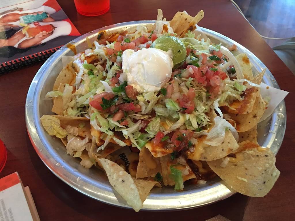 Hooters | restaurant | 90 Aquarium Way, Long Beach, CA 90802, USA | 5629831010 OR +1 562-983-1010