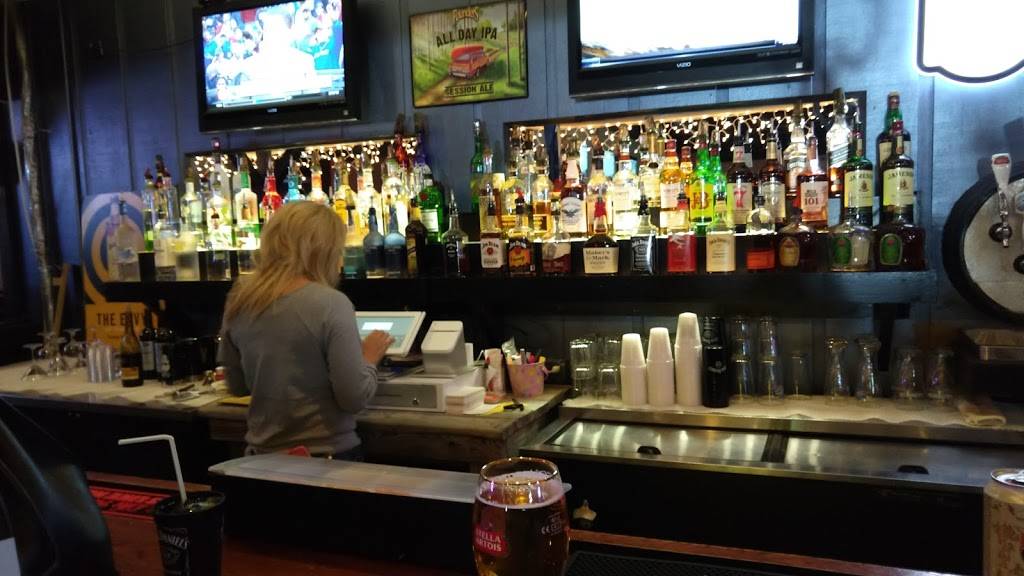 The Original Sundance Saloon | restaurant | 2061 W Maple Ave, Mundelein, IL 60060, USA | 8479490858 OR +1 847-949-0858