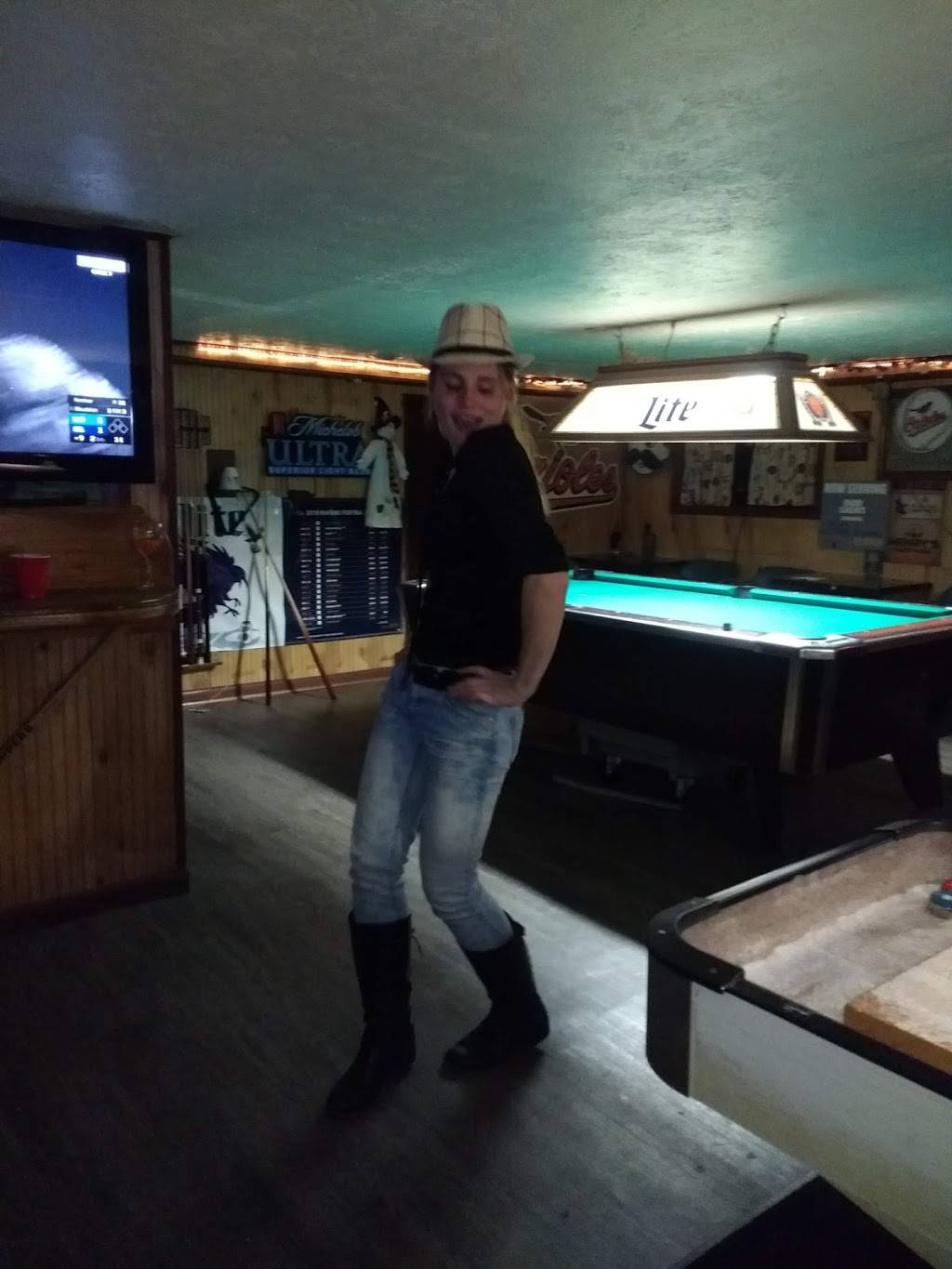 The Dugout | restaurant | 11010 Bird River Grove Rd, White Marsh, MD 21162, USA | 4103359840 OR +1 410-335-9840