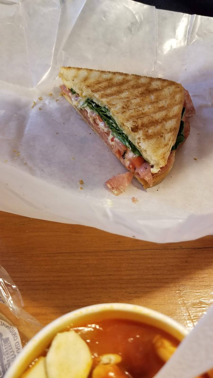 Harvest Moon Deli | meal takeaway | 18 Mill St, Orono, ME 04473, USA | 2078663354 OR +1 207-866-3354