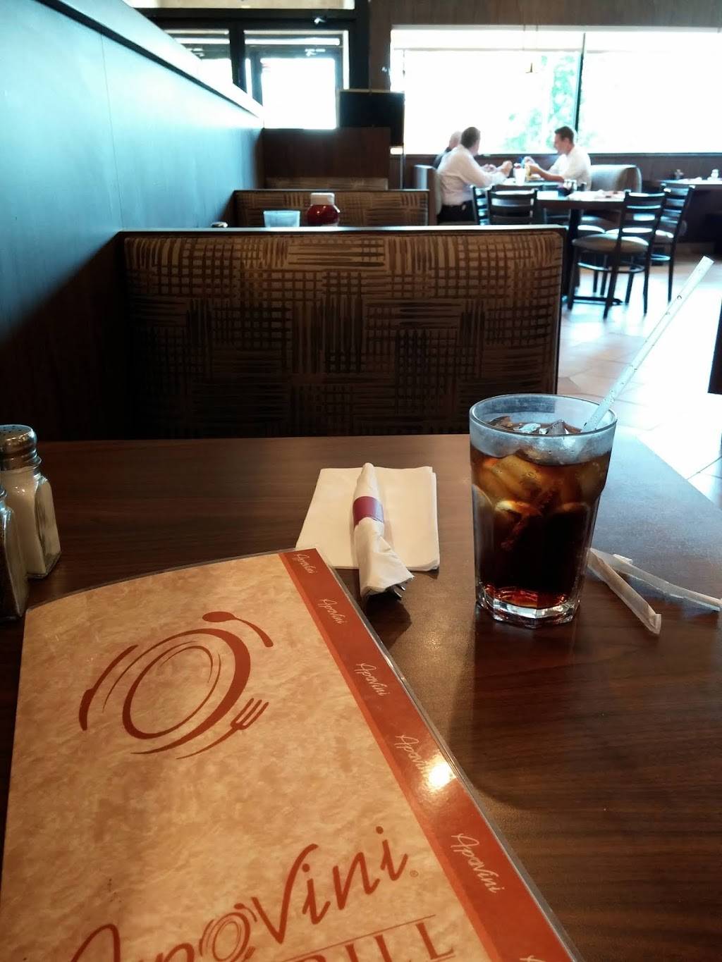 Apovini Grill - Troy | restaurant | 1915 E Maple Rd, Troy, MI 48083, USA | 2487408440 OR +1 248-740-8440