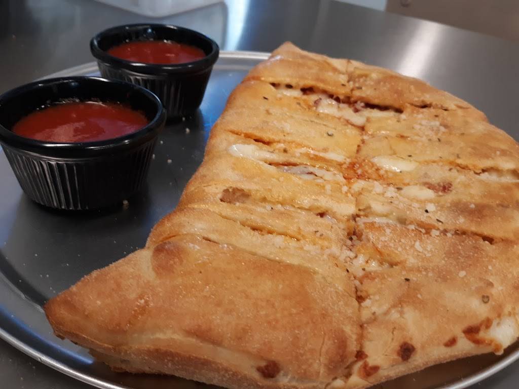 Twins Pizza | restaurant | 125 Broad St, Dublin, VA 24084, USA | 5406740000 OR +1 540-674-0000